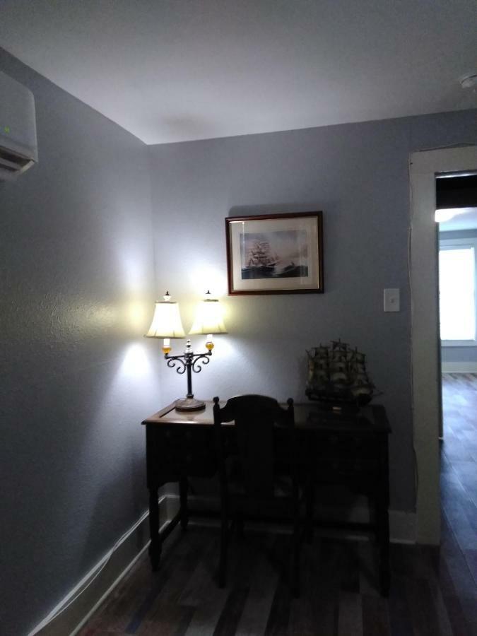 Holiday home Aworldaway! Casual Elegance By The Beach. *