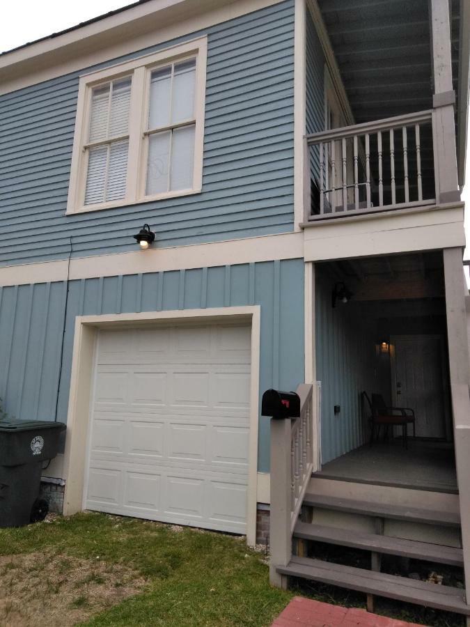 Aworldaway! Casual Elegance By The Beach. Galveston