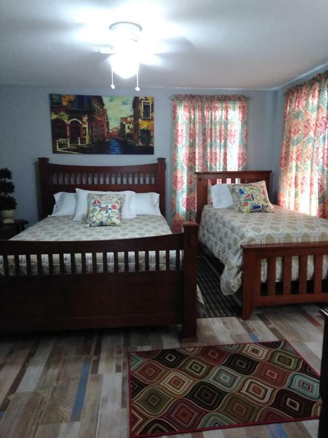 Aworldaway! Casual Elegance By The Beach. Galveston