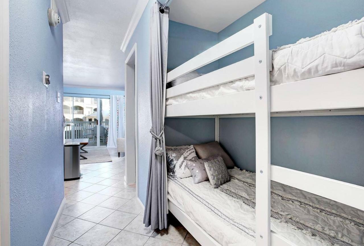 Deja Blue Apartment
