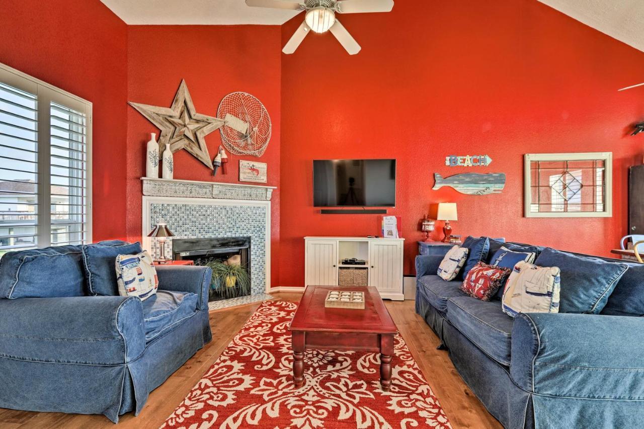 House With Ocean Views And 2 Decks! * Galveston