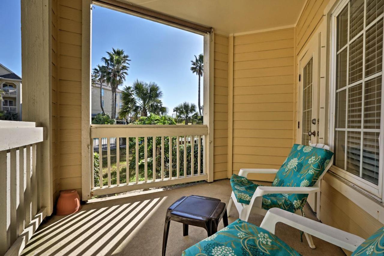 Lavish Escape Walk To The Beach!