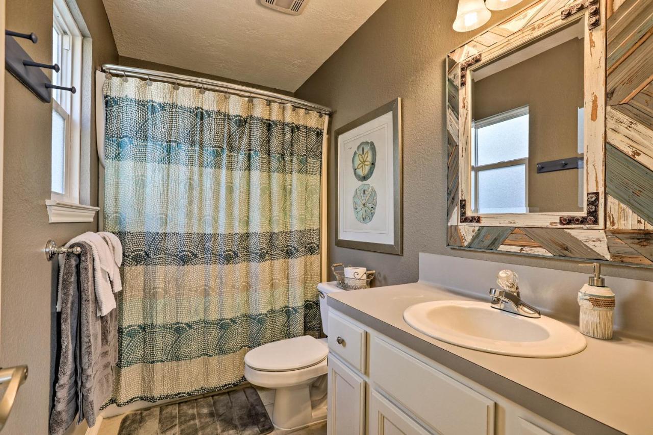 House With Ocean Views And 2 Decks! * Galveston
