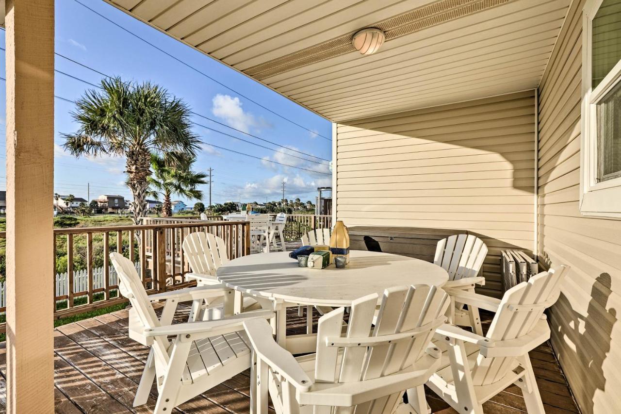 Holiday home House With Ocean Views And 2 Decks!