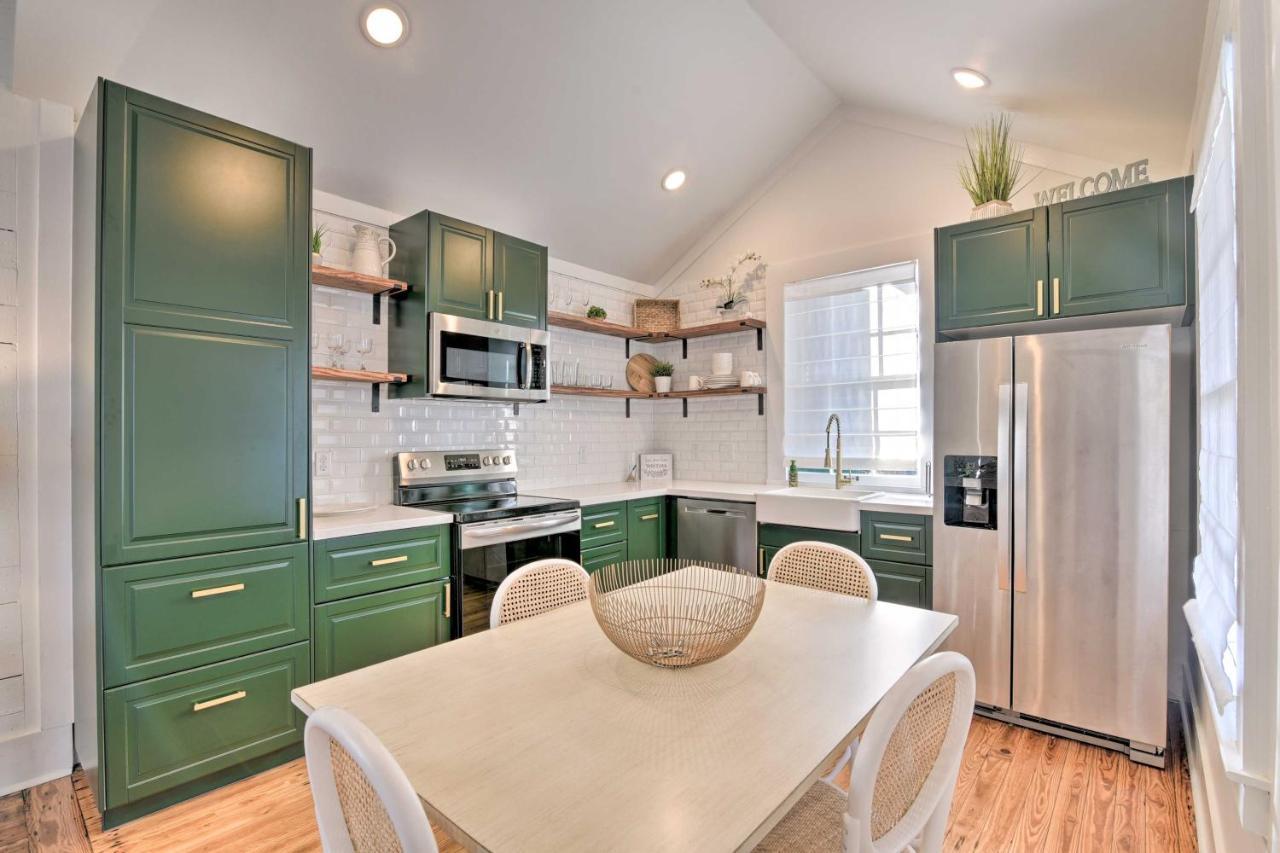 Holiday home Bright Close To And Galveston