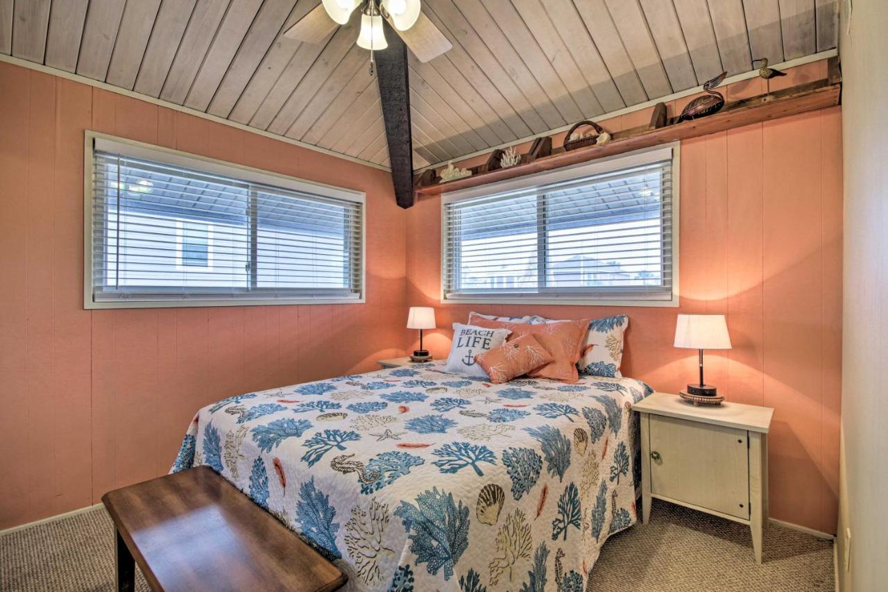 Holiday home Waterfront Less Than 1 Mi To The Galveston
