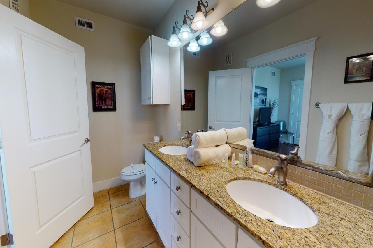 Ocean Breeze Apartment