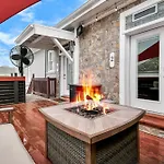 Nautical Loft With Outdoor Kitchen & Beach Access