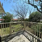 Avenue O Bed And Breakfast