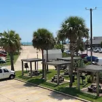 Cozy Galveston Beach Front Condo