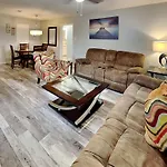 Pleasure Pier Retreat #4