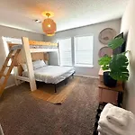 Cozy 2Br With King Bed 3 Min To Beach