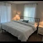Cozy 2Br With King Bed 3 Min To Beach