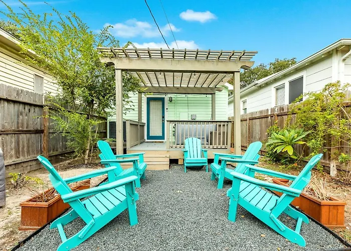 Barefoot Coastal Cottage