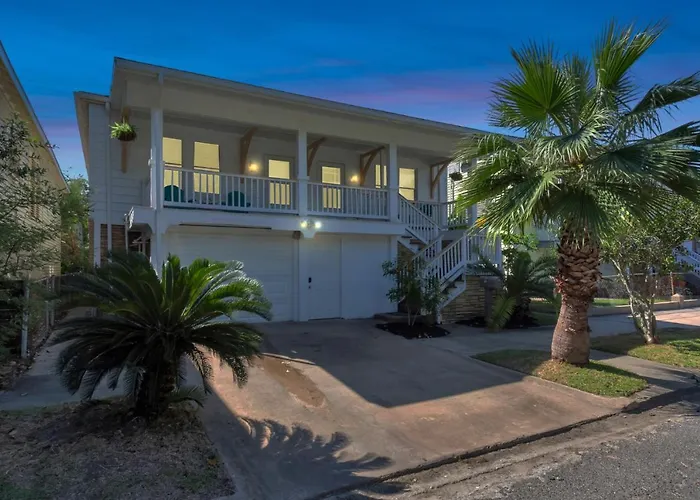 Sleeps 19! 3 Kitchens, Lr\'S, 4 Bedroom 4.5 Bth - Beauty