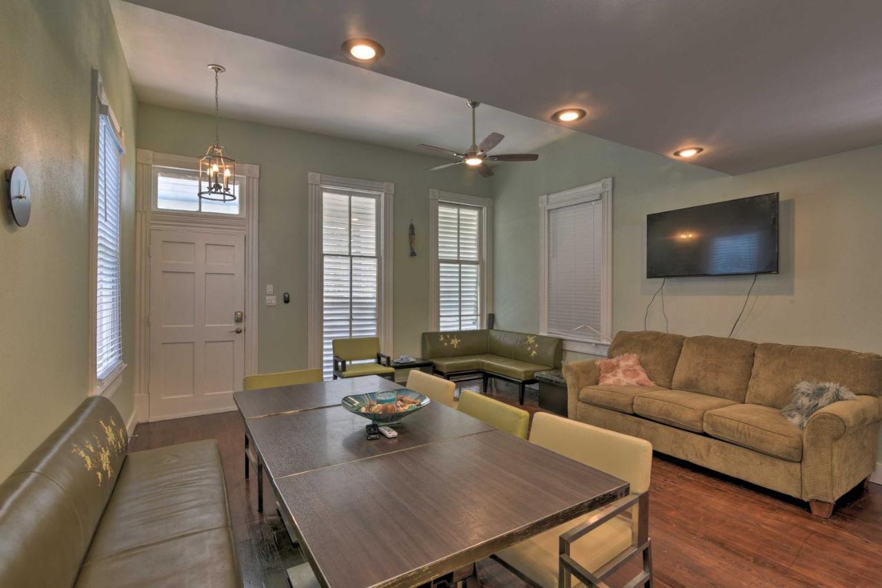 Holiday home Revamped About 2 Mi To Seawall! Galveston