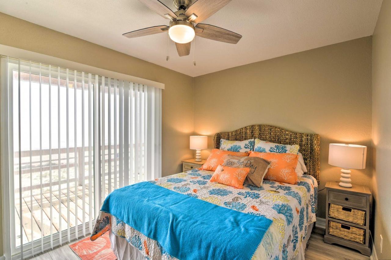 Beachfront Oasis Balconies, Ocean View! Holiday home *