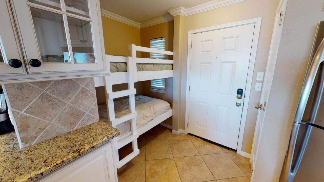 Seascape 2113 Apartment