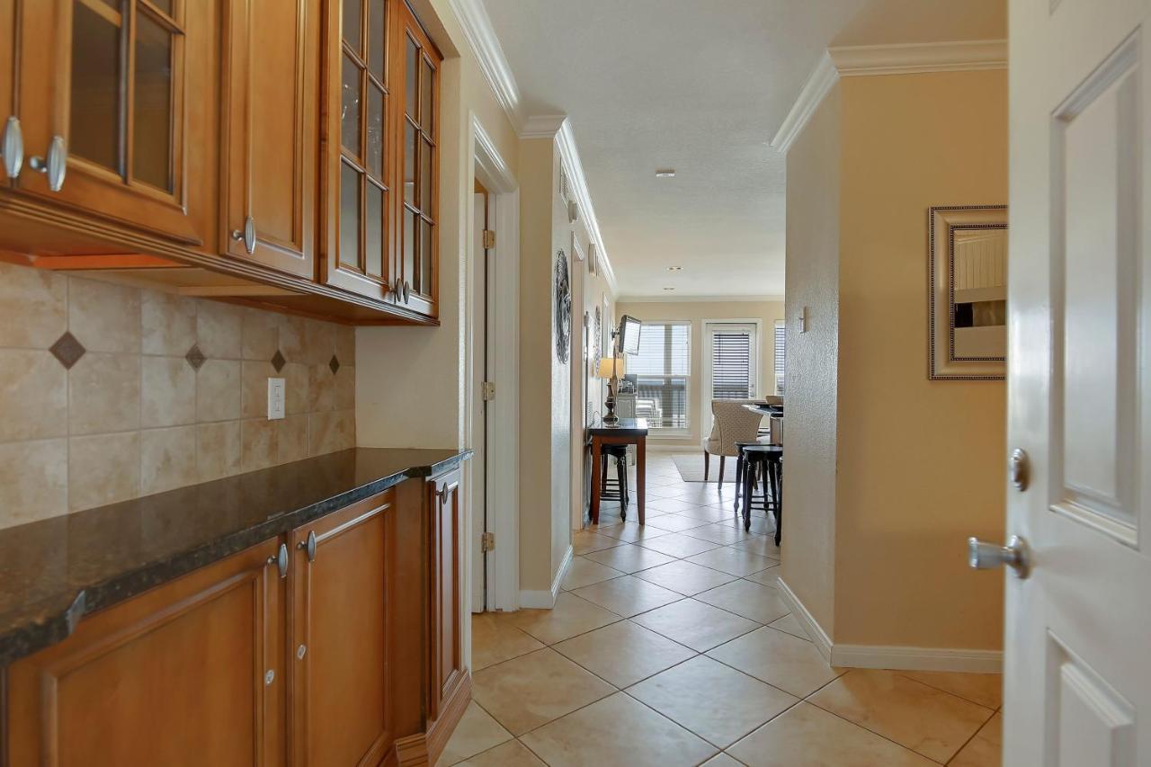 Seascape 1108 Apartment