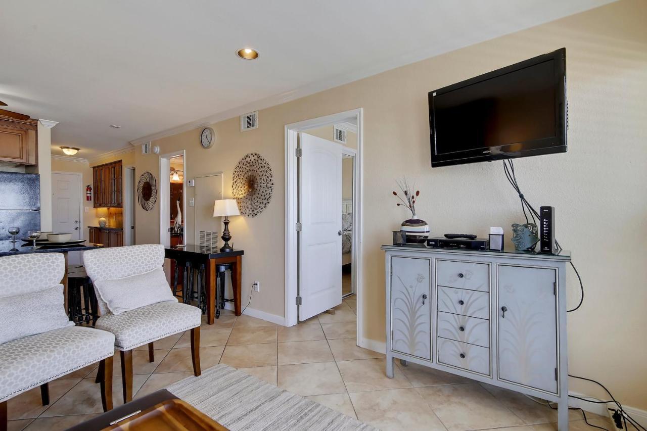 Seascape 1108 Apartment