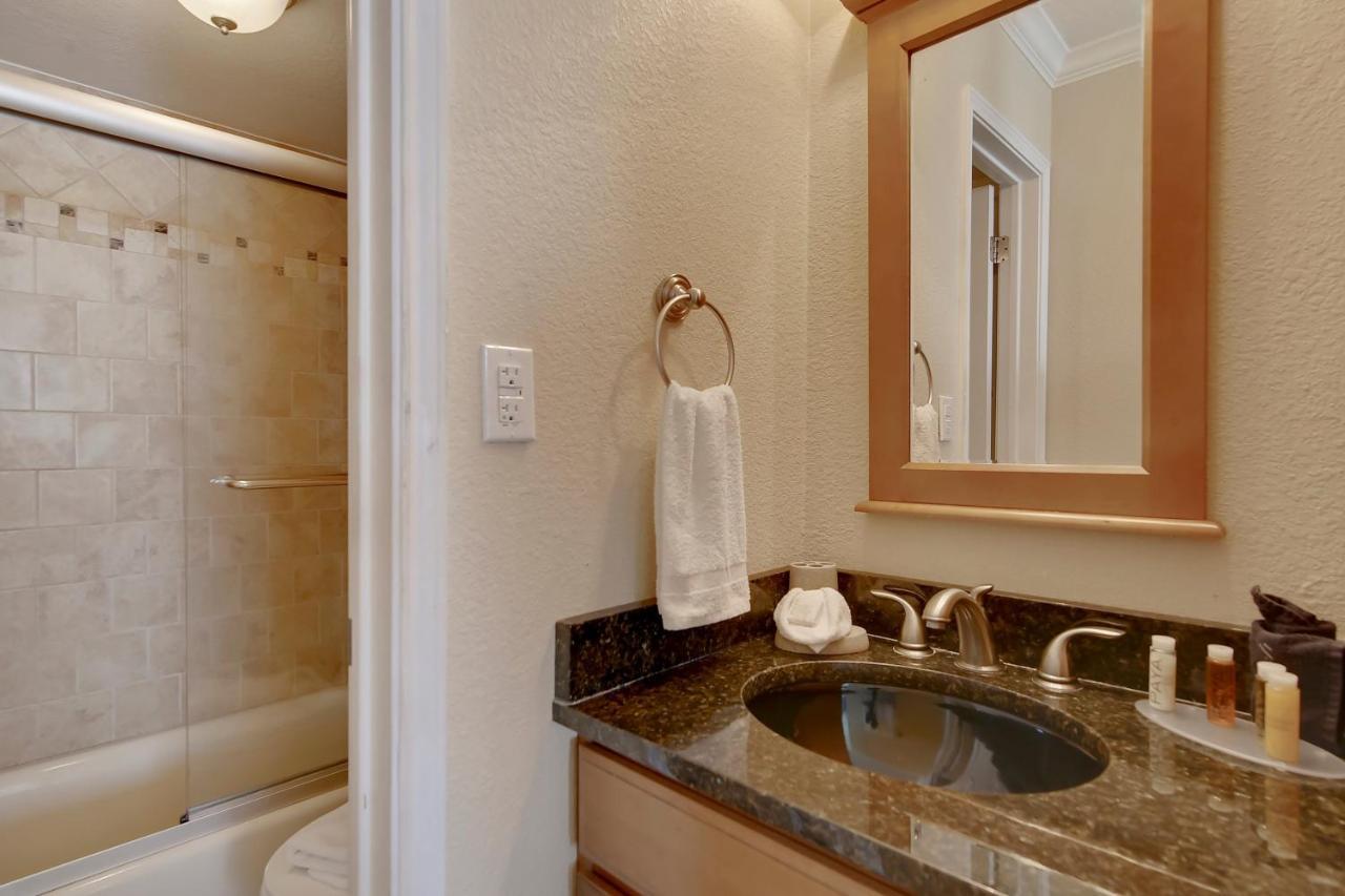 Seascape 1108 Apartment