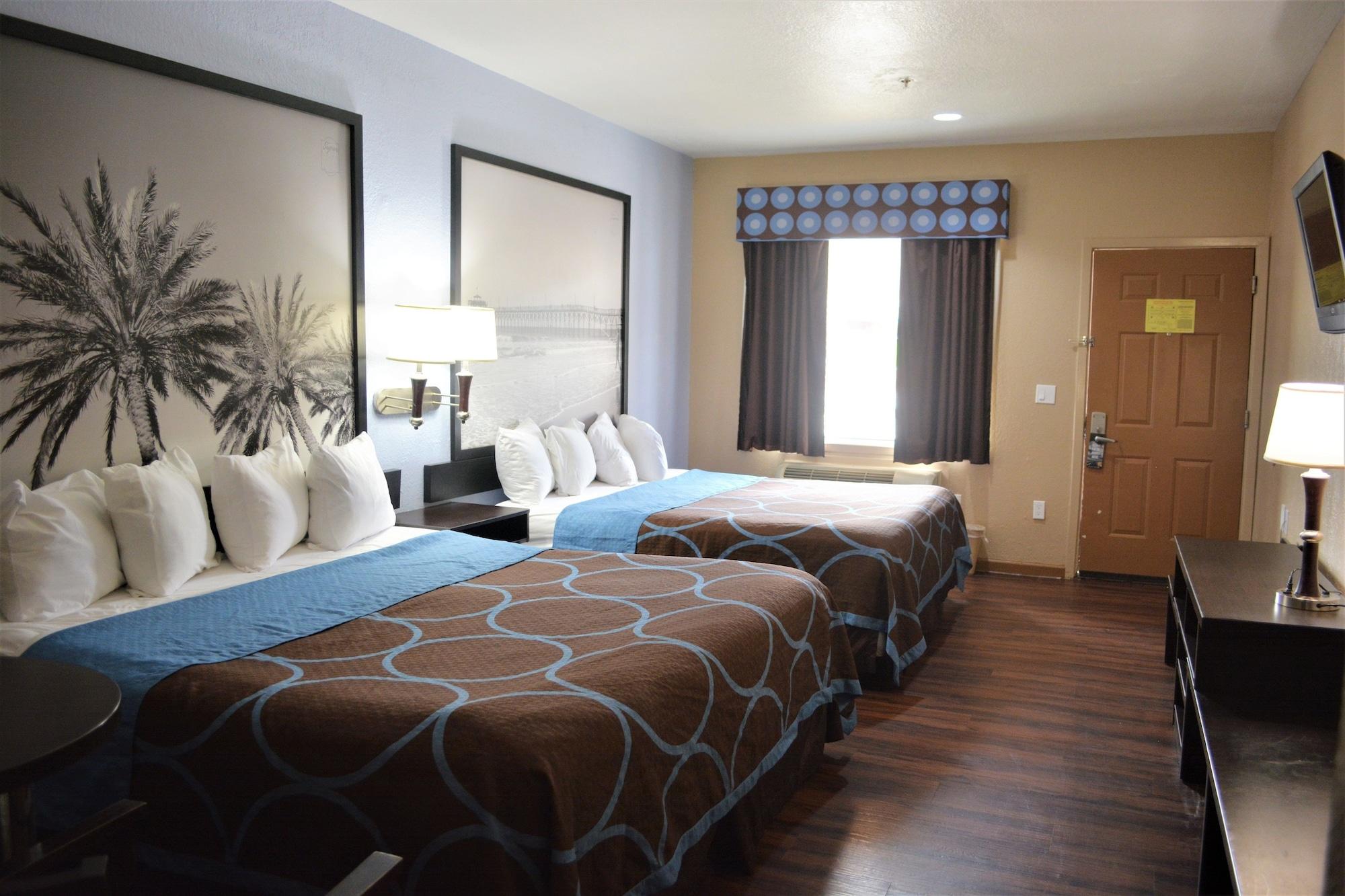 Super 8 By Wyndham Hotel