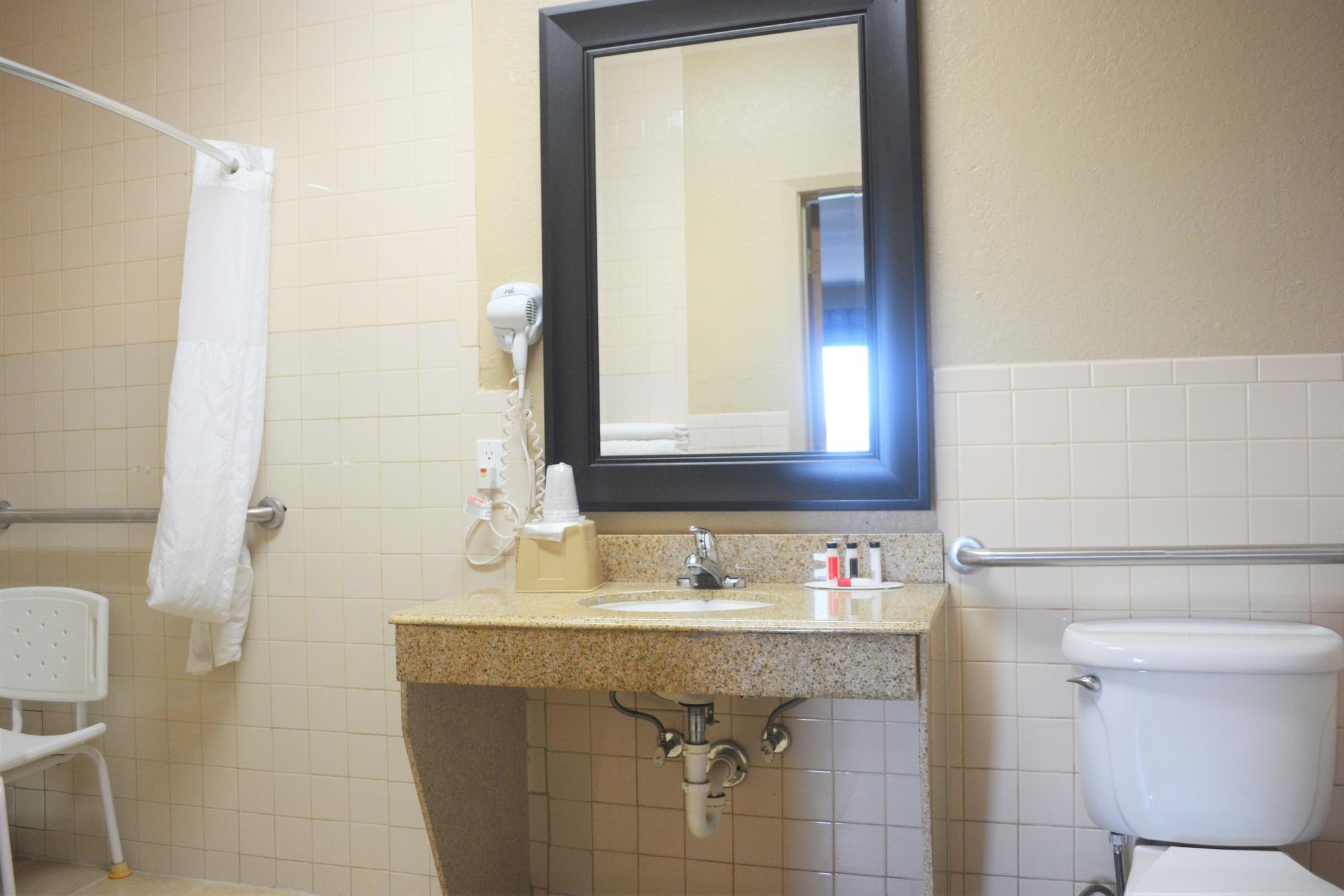 Super 8 By Wyndham Hotel Galveston