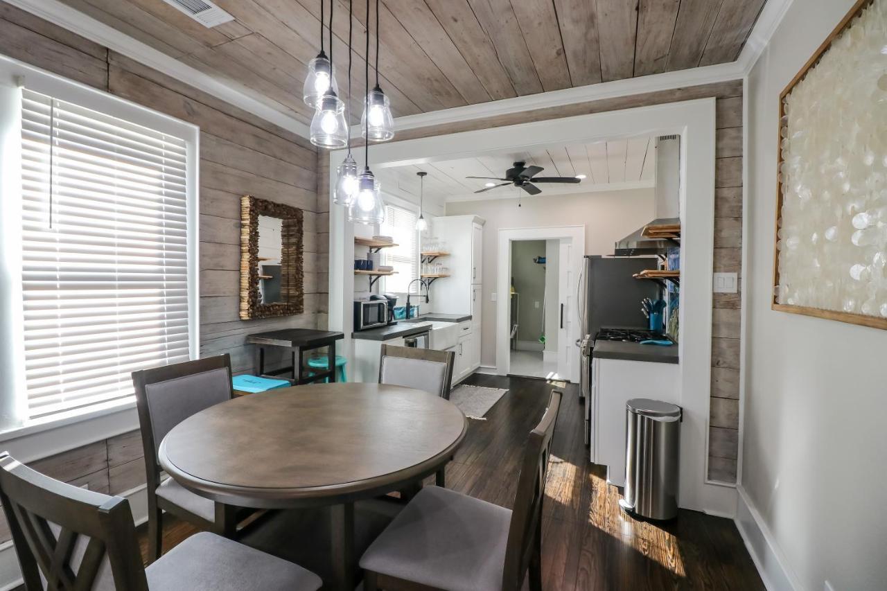 Holiday home Dog-friendly Stylish Super Cozy Fabulous Patio And Perfect Location *