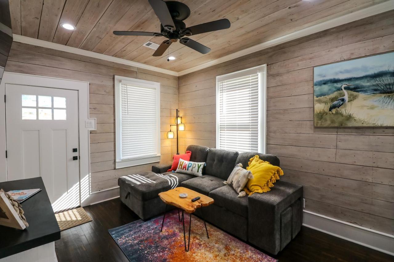 Dog-friendly Stylish Super Cozy Fabulous Patio And Perfect Location Holiday home Galveston