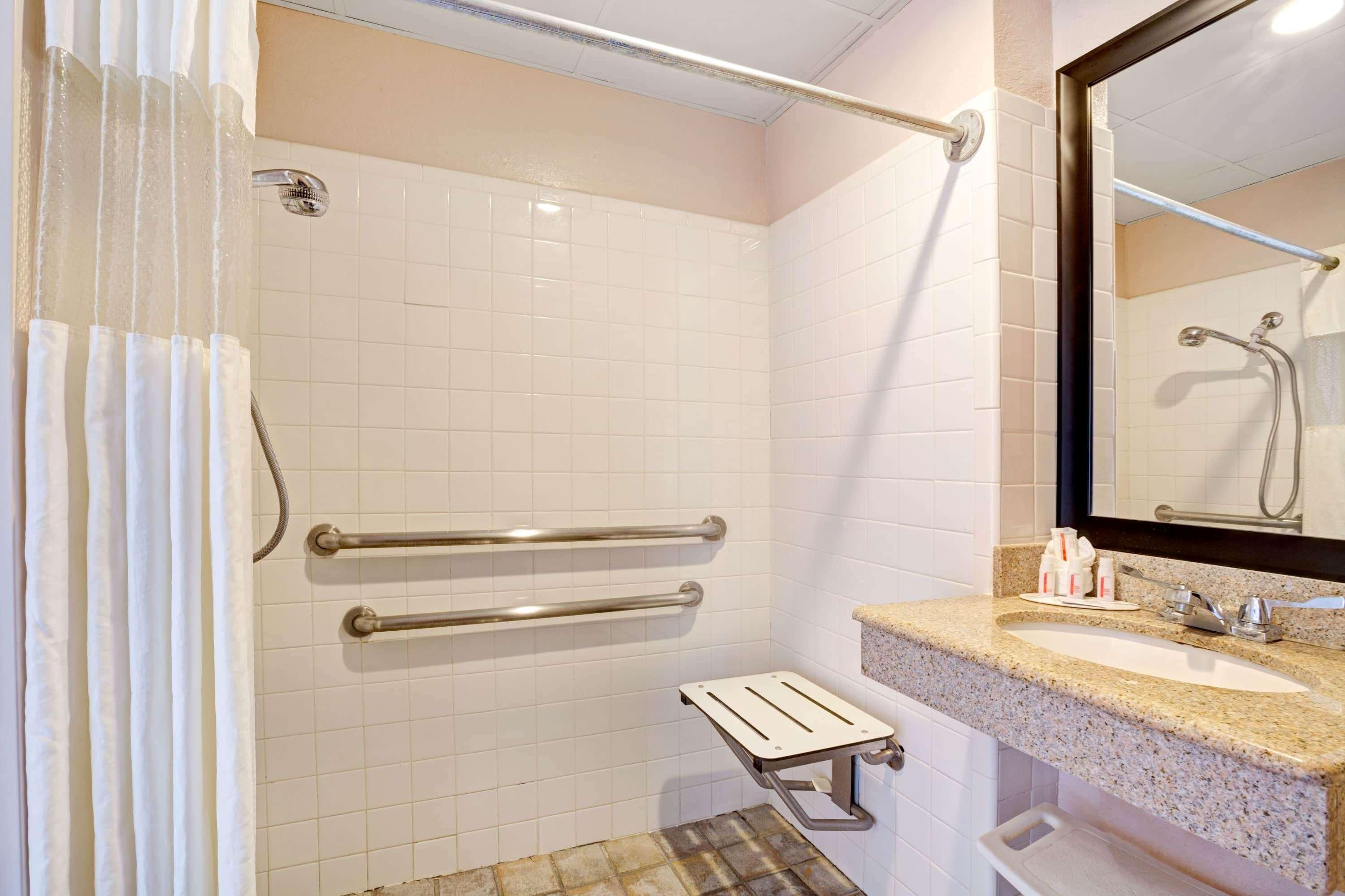 Motel Howard Johnson By Wyndham 2*
