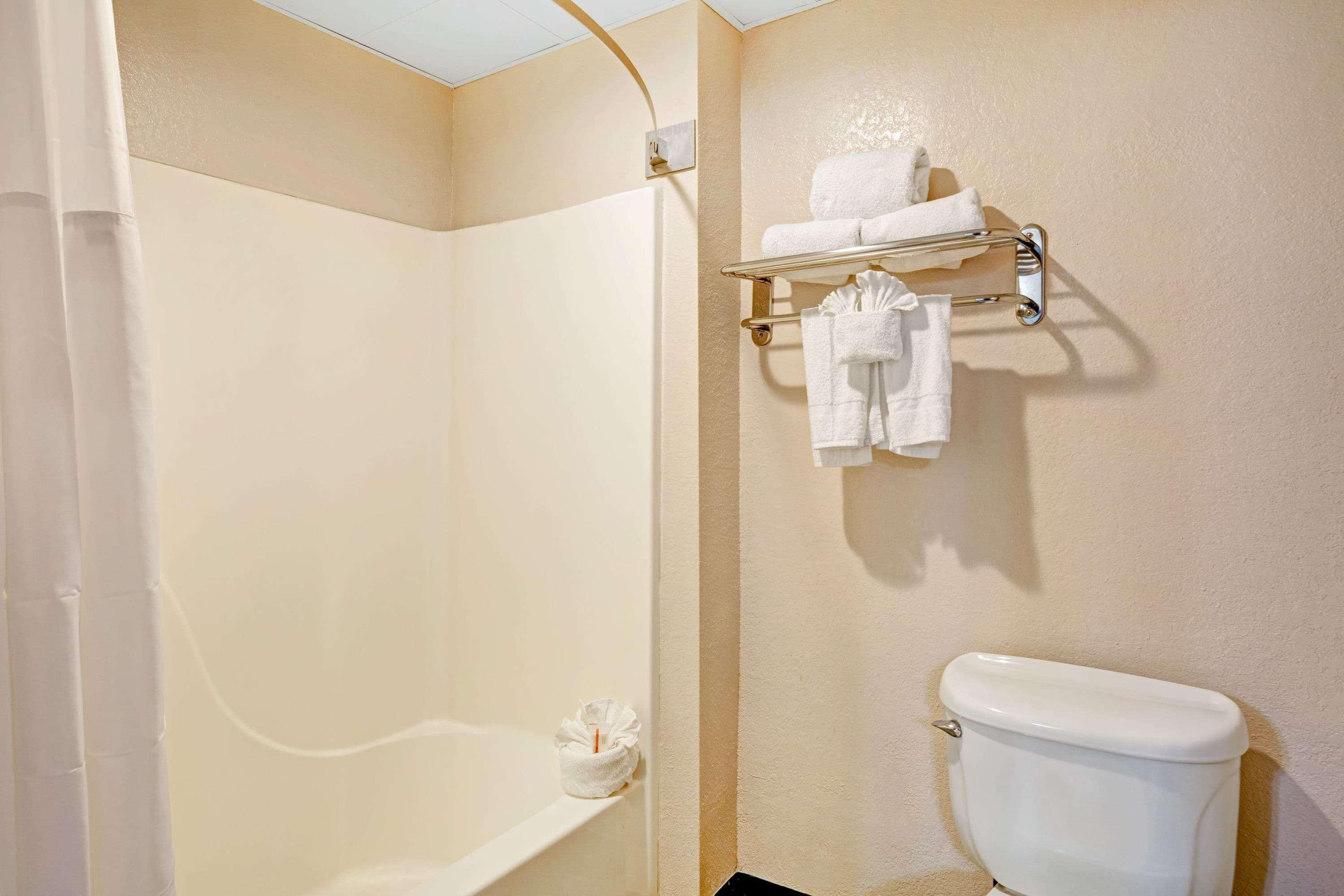 Motel Howard Johnson By Wyndham 2*