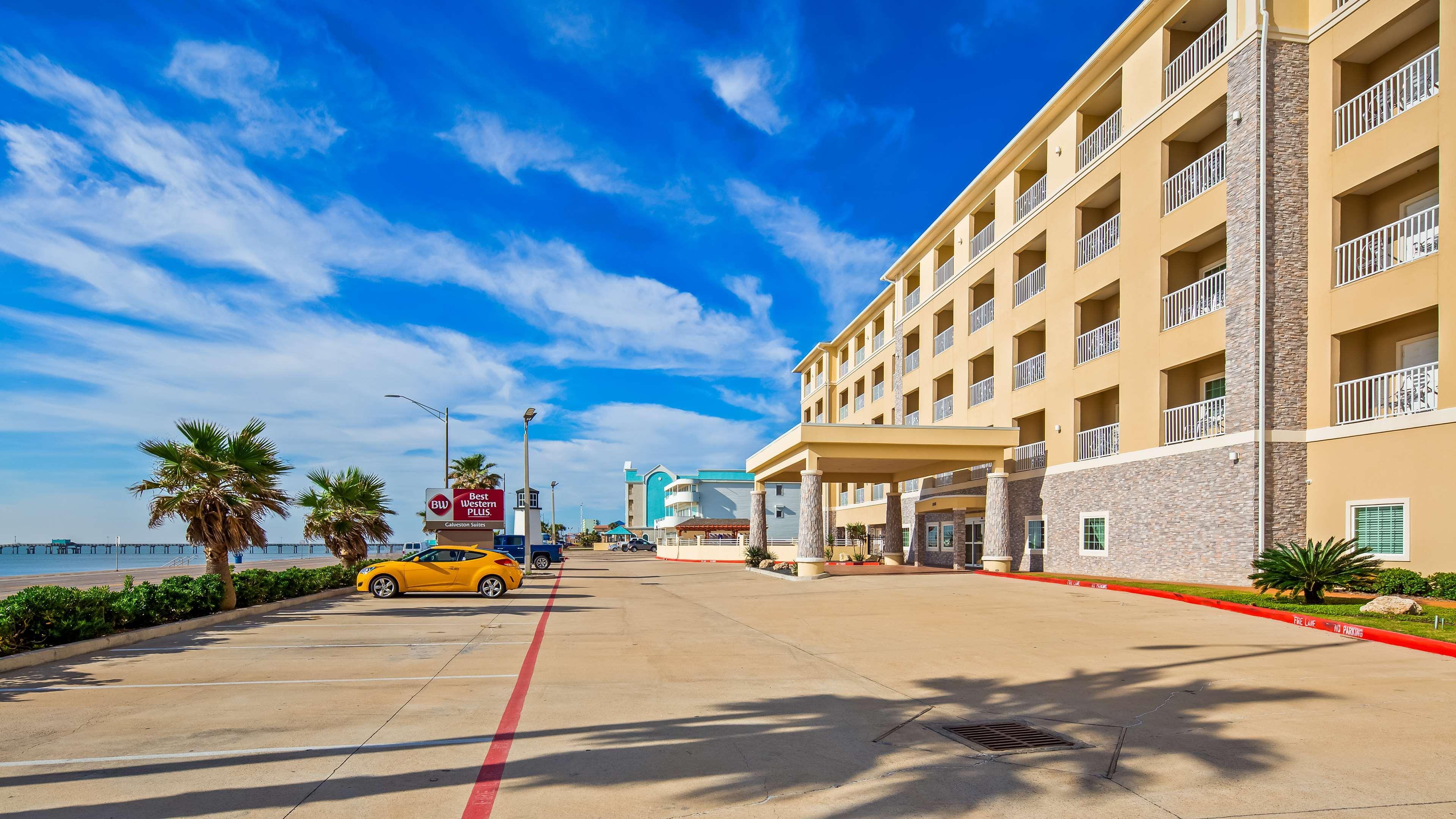 Western 3* Galveston
