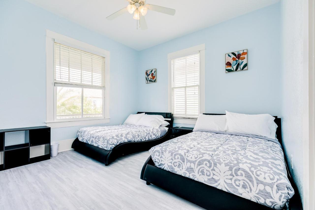 Ocean Waves Holiday home Galveston