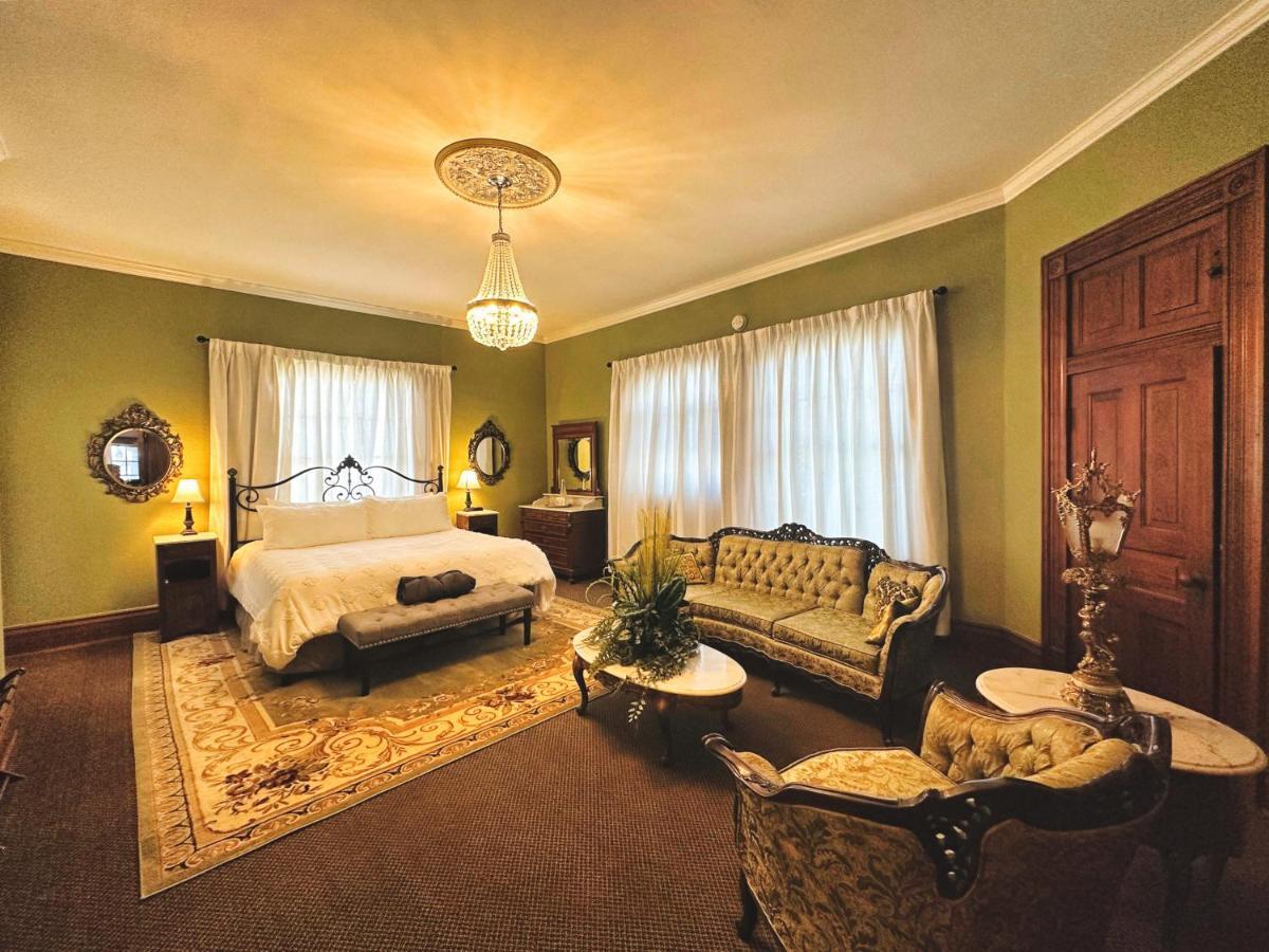 Bed & Breakfast The Mansion On 17th, Formerly Schaefer Haus
