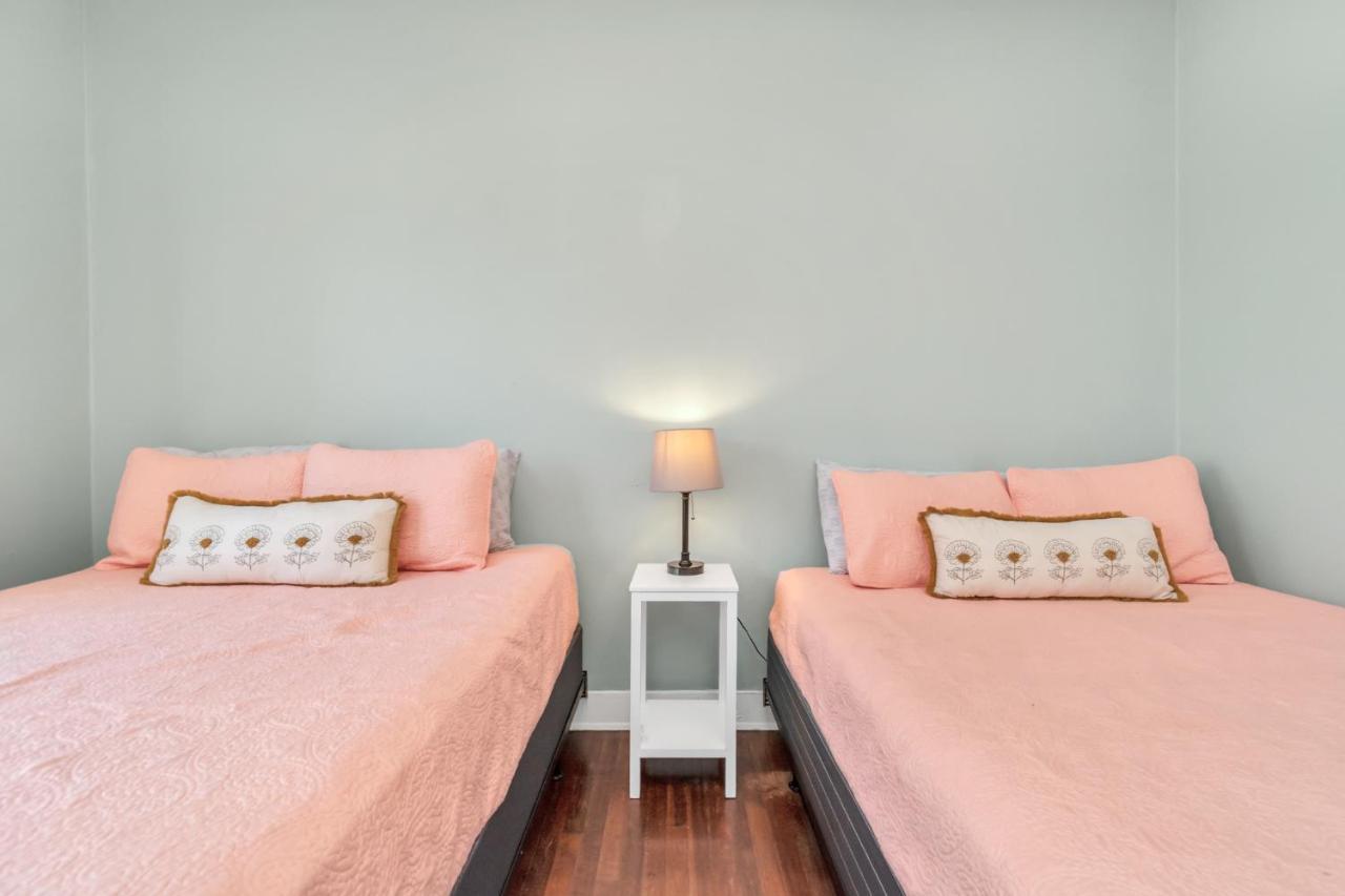 Holiday home Sleeps 19! 3 Kitchens, Lr's, 4 Bedroom 4.5 Bth - Beauty Galveston