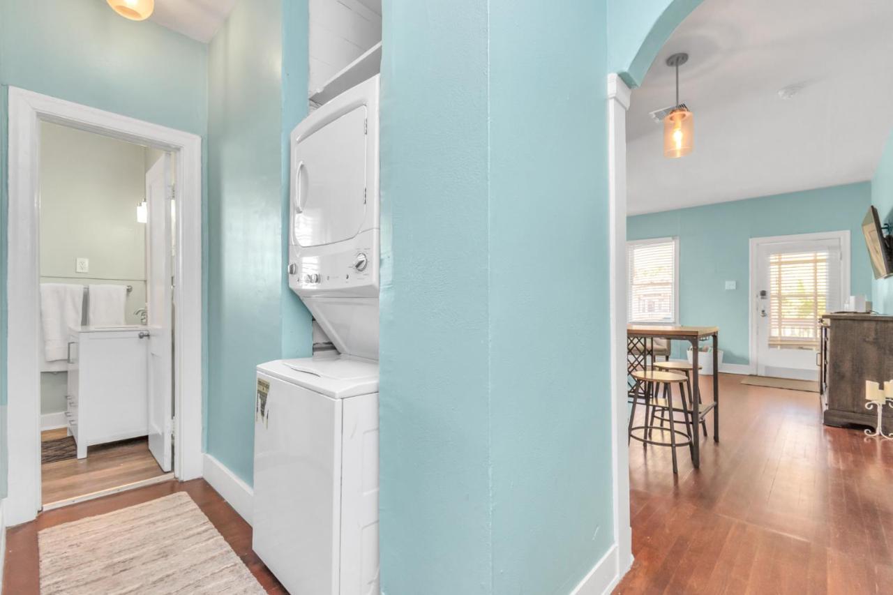 Sleeps 19! 3 Kitchens, Lr's, 4 Bedroom 4.5 Bth - Beauty *
