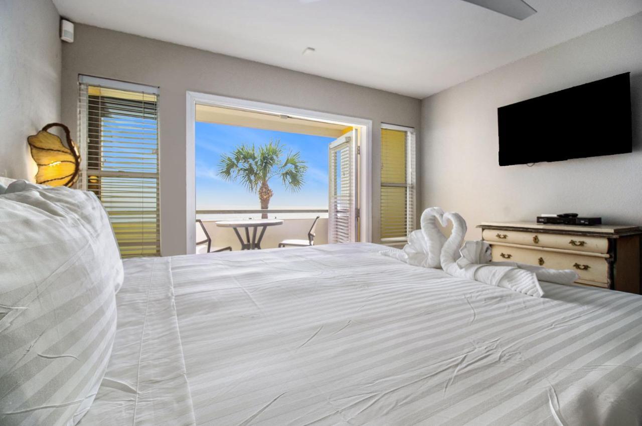 Holiday home Di Cocco #2-oceanfront Dog Friendly W Pool