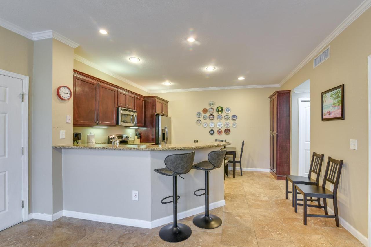 Walkable Close To The Beach! * Galveston