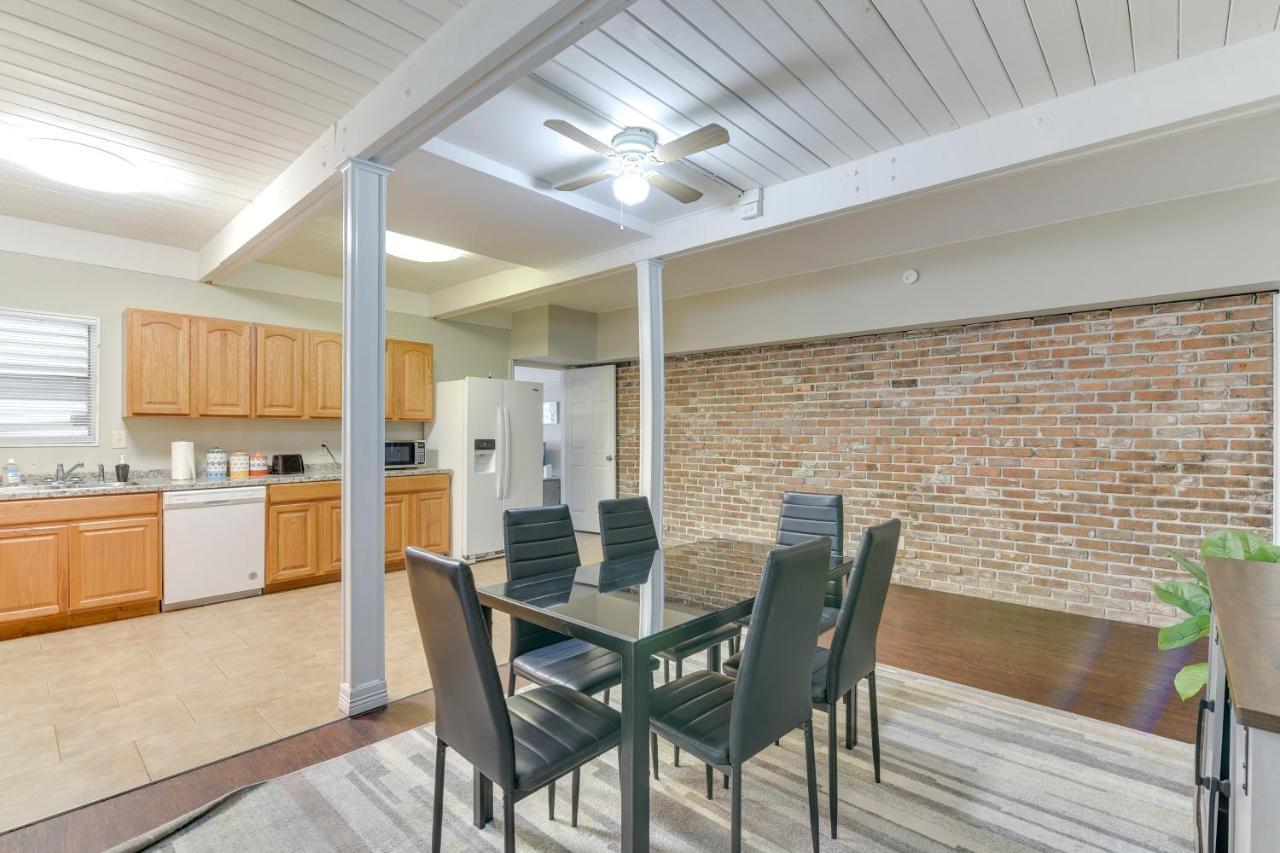 Vacation - Walk To The Beach! Apartment Galveston