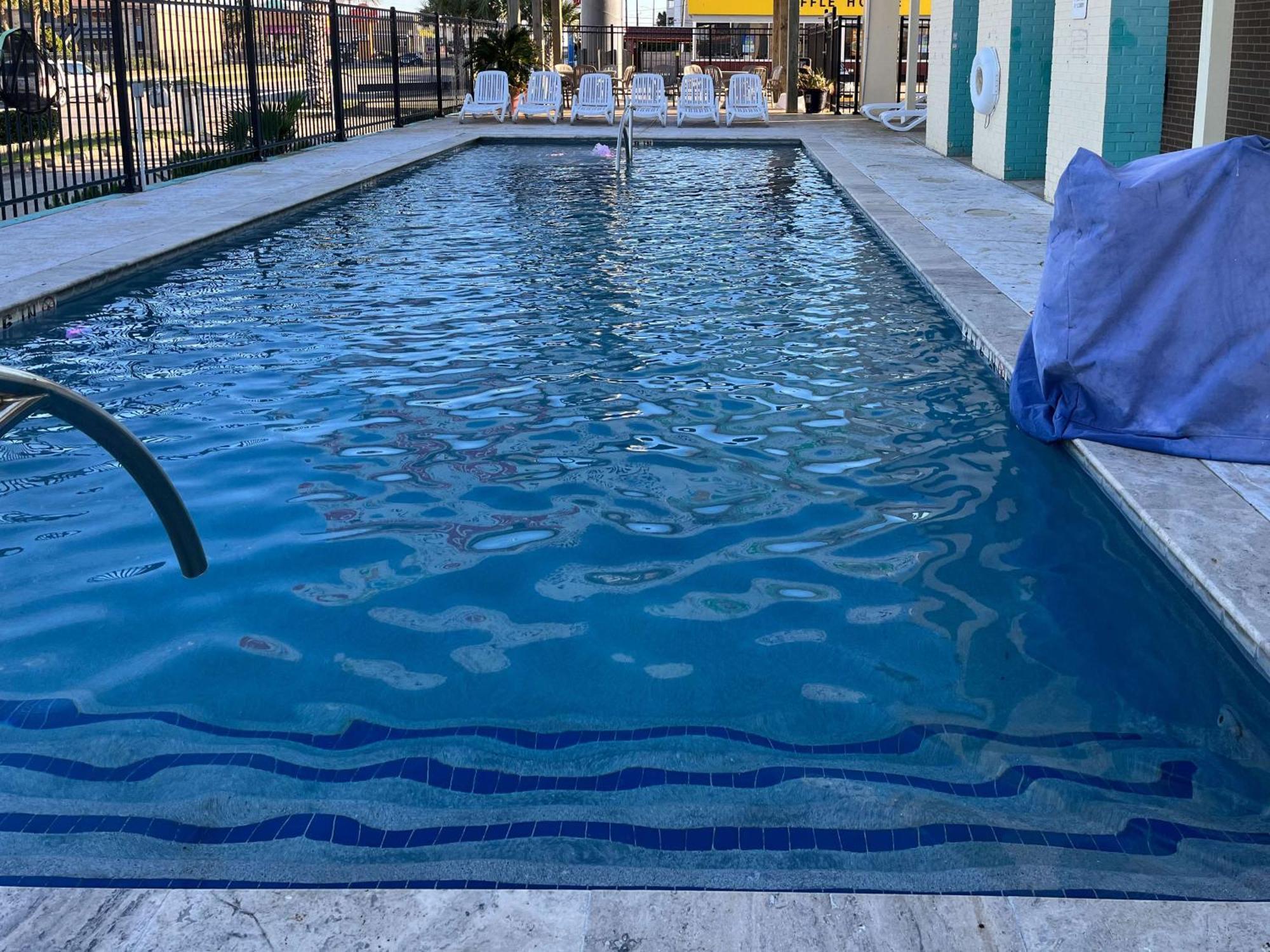 6 Galveston, Tx Seawall Hotel