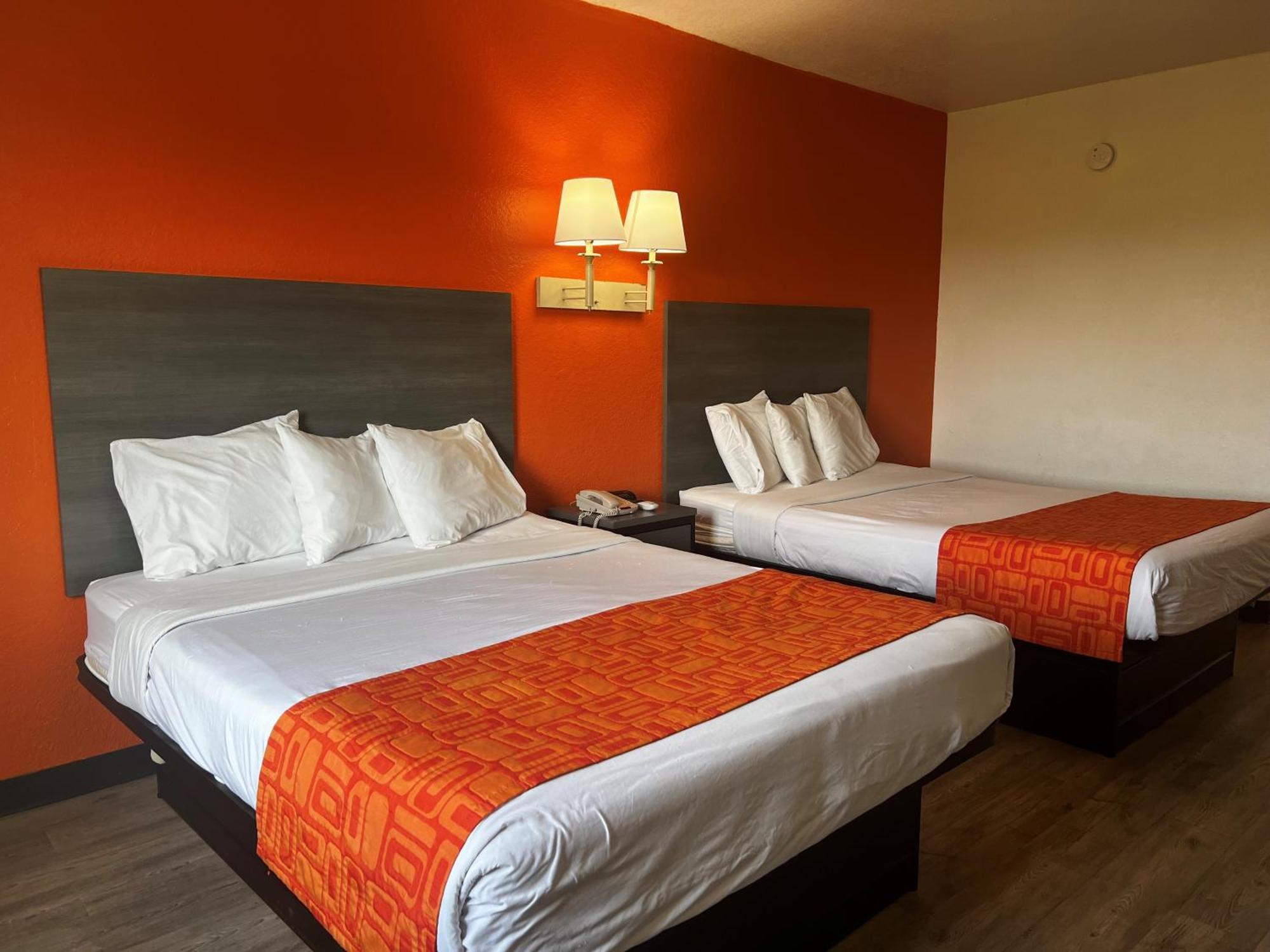 Motel Howard Johnson By Wyndham 2*