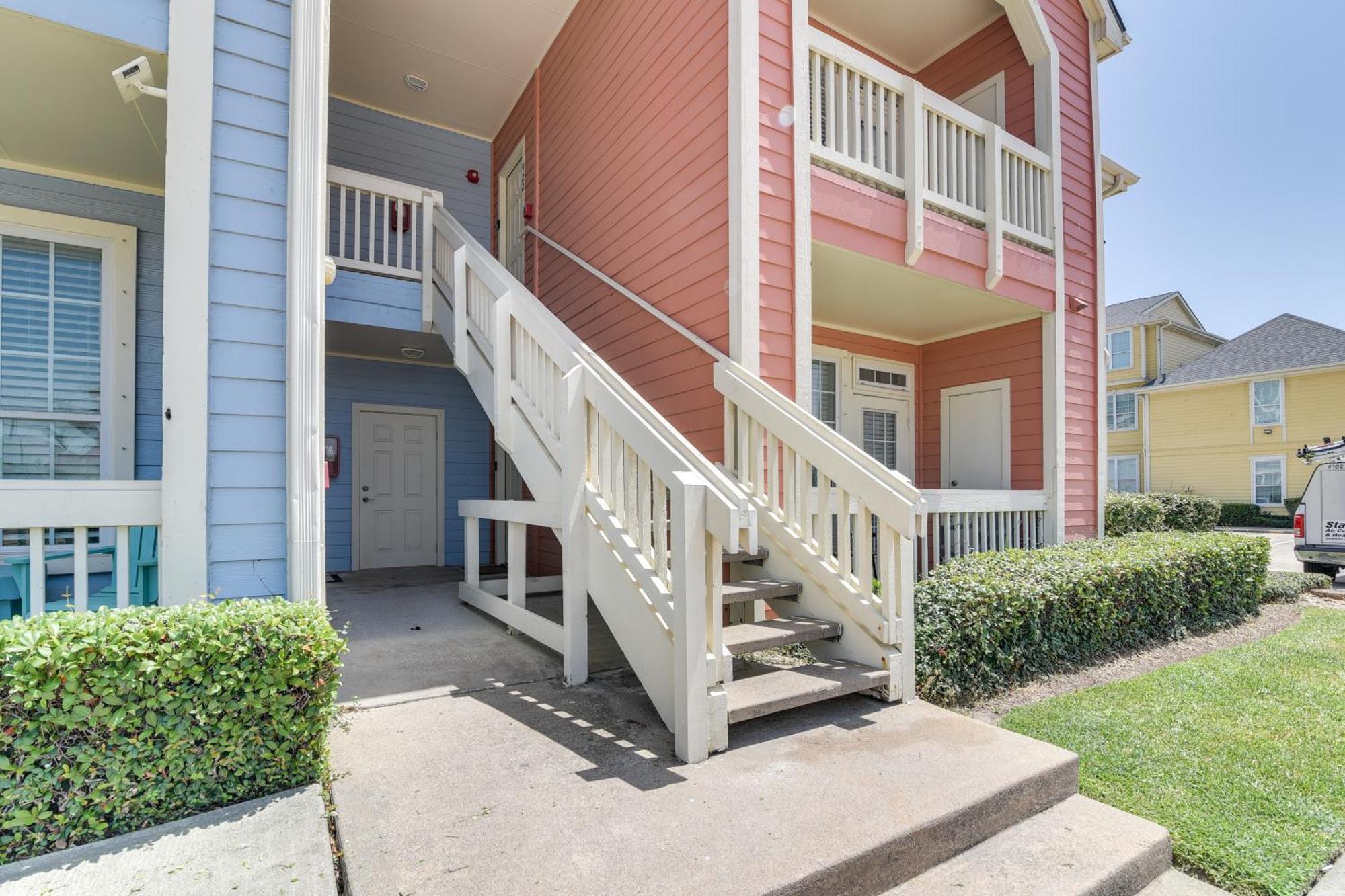 Walkable Close To The Beach! * Galveston