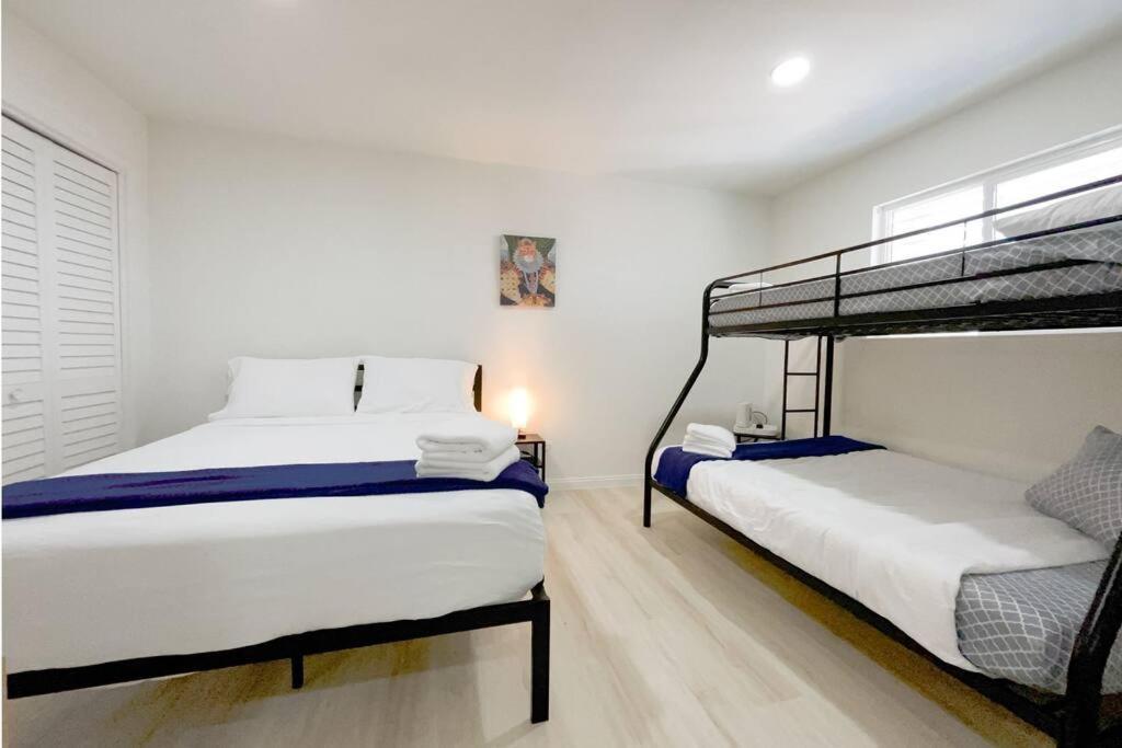 Holiday home Roomy 5 Mins From Attractions *