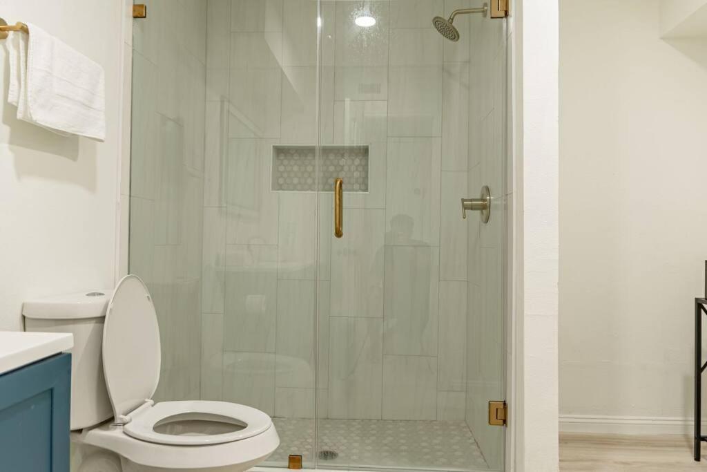 Roomy 5 Mins From Attractions Holiday home