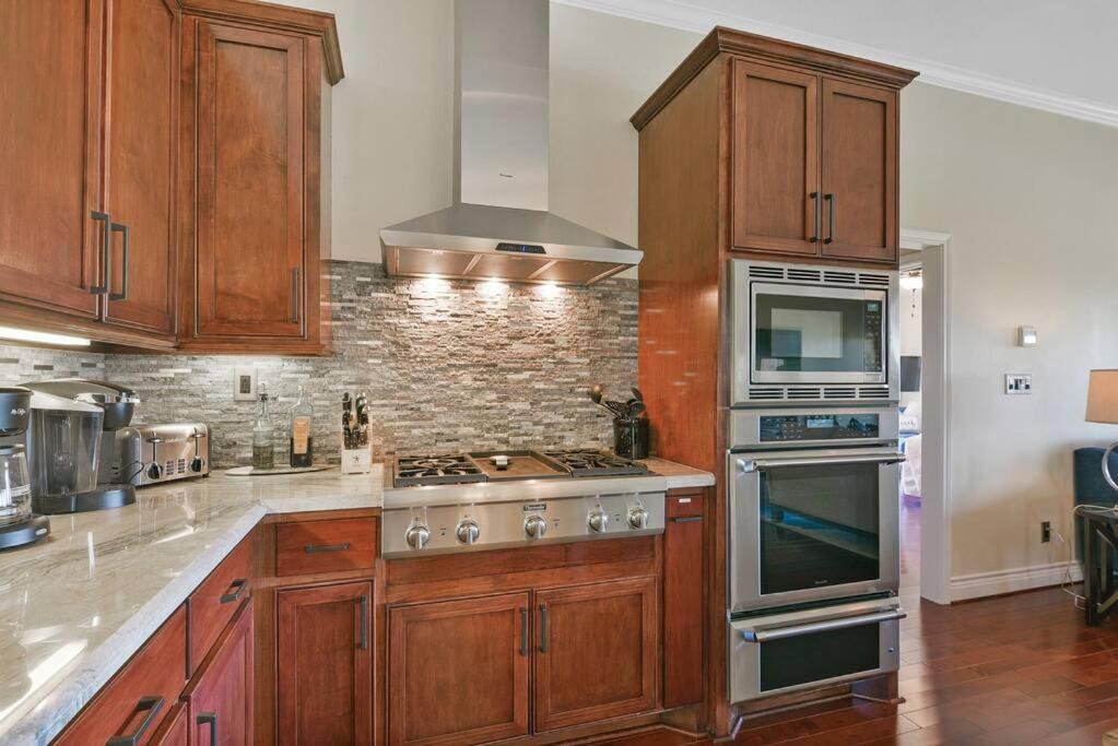Dancing With Waves House With 3 Bedrooms And 2 Baths *