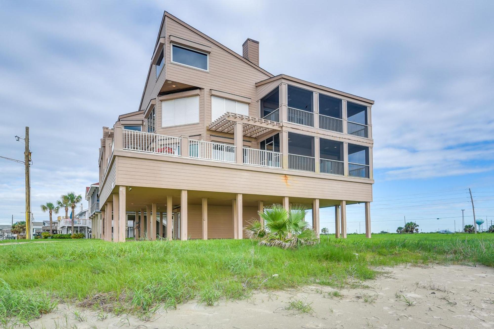 Oceanfront House Steps To Sand!