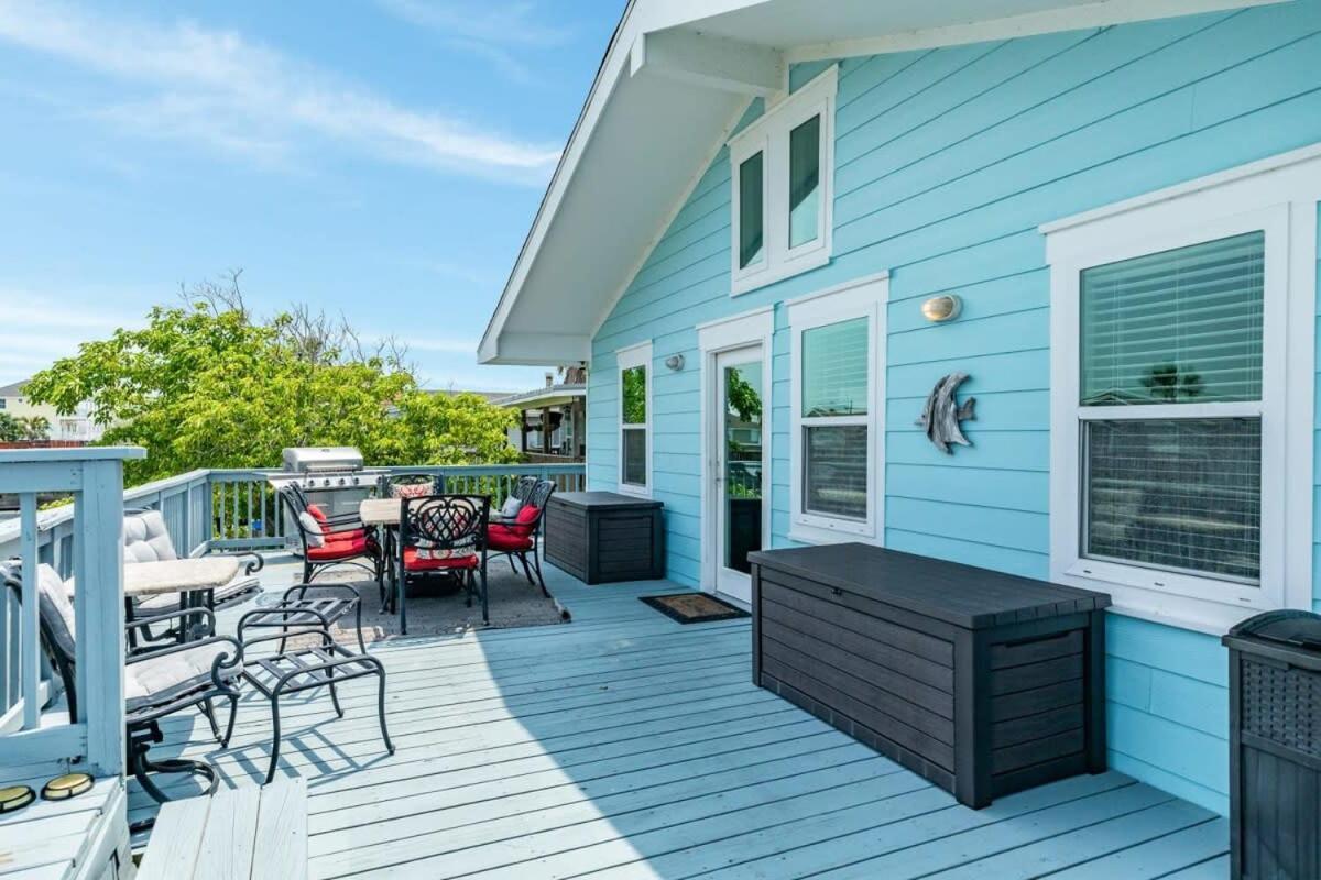 On The Water & Heart Of Jamaica Holiday home