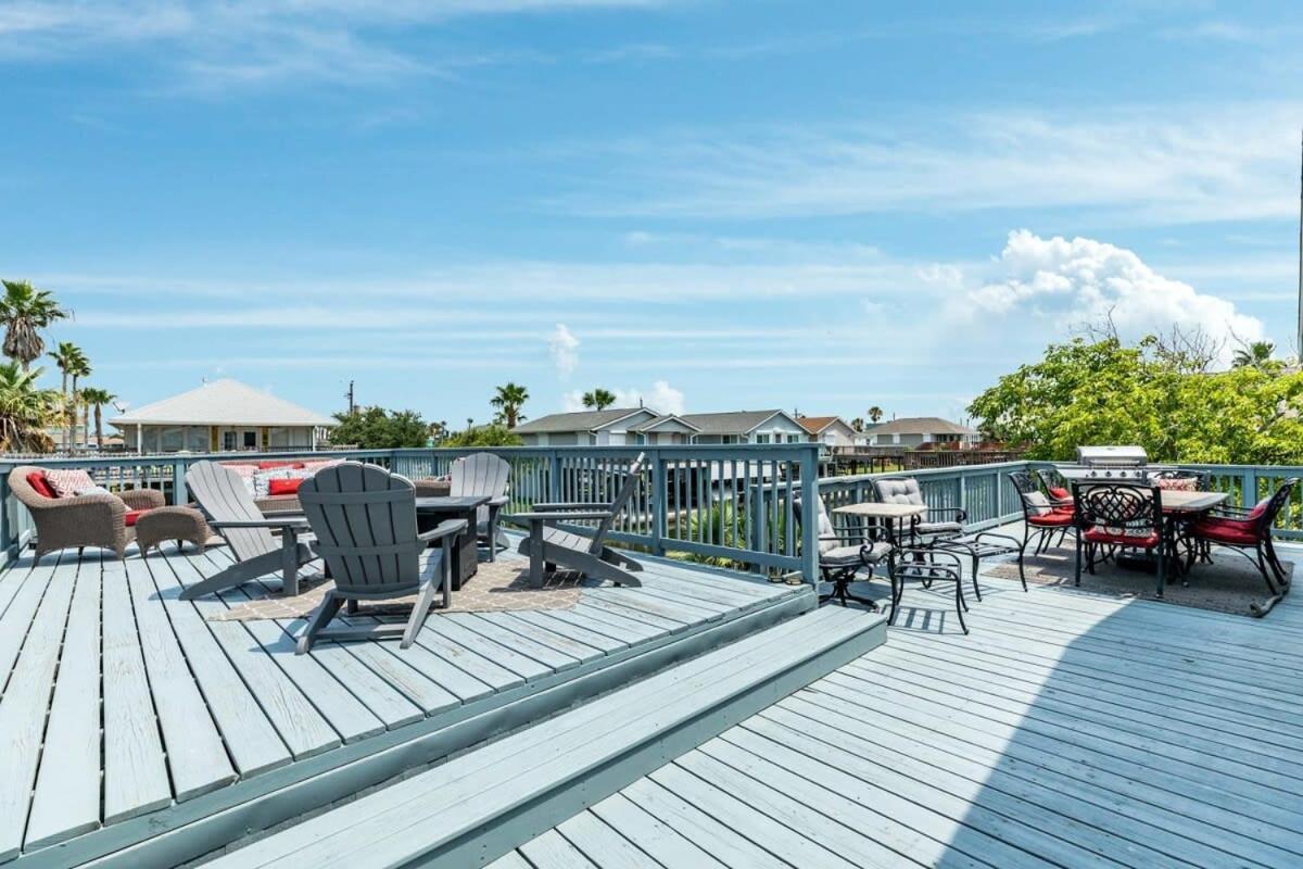 On The Water & Heart Of Jamaica Holiday home Galveston