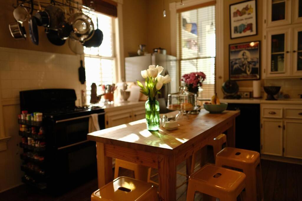 Guest house 1 - Saint Helen's Hideaway *