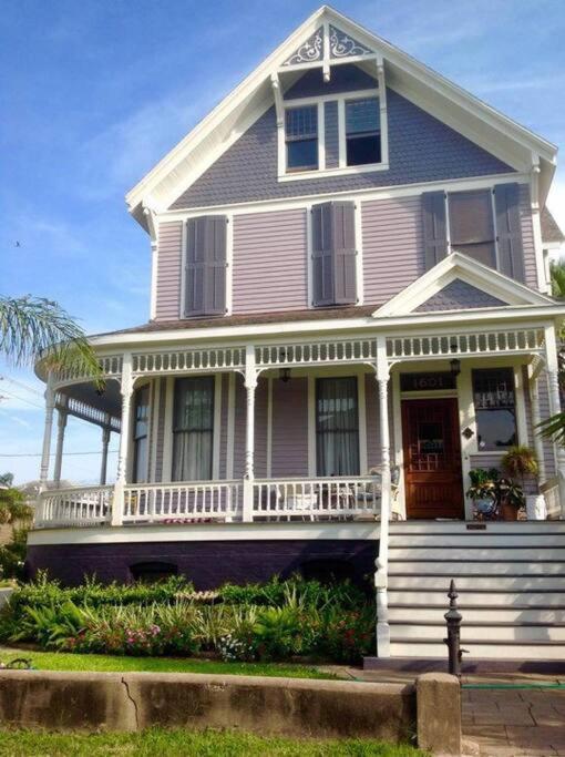 1 - Saint Helen's Hideaway Guest house Galveston
